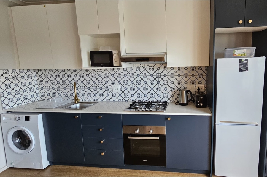 1 Bedroom Property for Sale in Bloubergstrand Western Cape